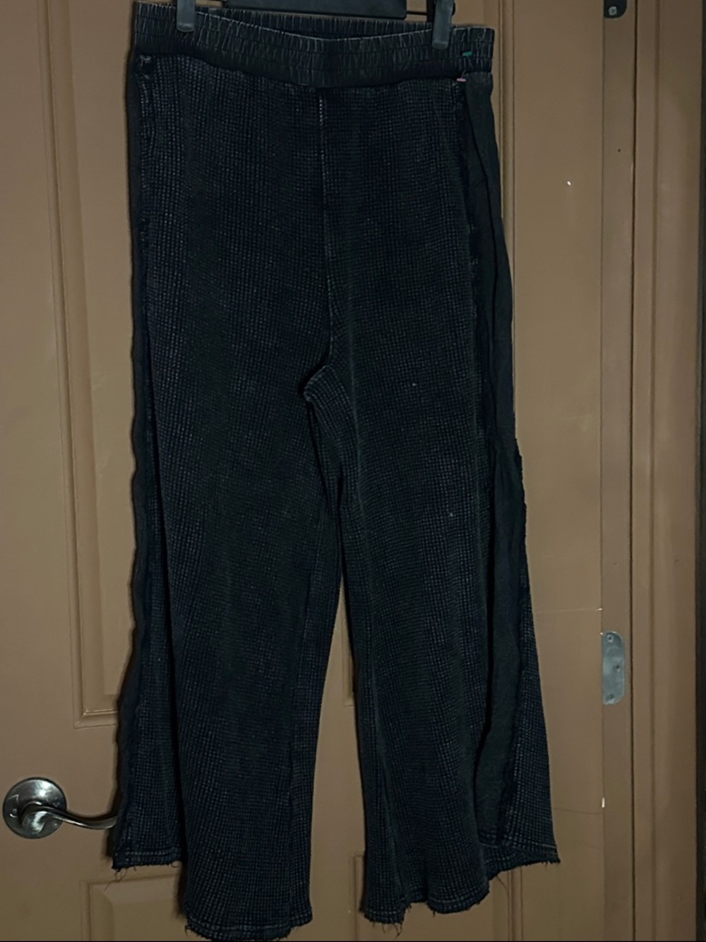 Oli & Hali Black Wide Leg Pants - Picture 1 of 5